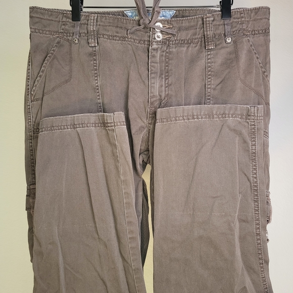 Levi’s Khaki Cargo Pants size 14M - Picture 7 of 11
